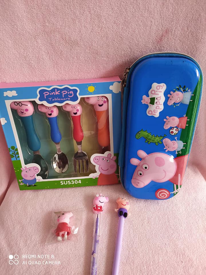 Peppa Pig Gift Idea for Kids / Christmas Goodie Bag for Boys & Girls Ages  3+ / Peppa Pig Bottle, Coloring Book & Puzzle - Walmart.com